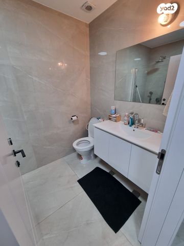 יחידת דיור, אבשלום 12, ניסן, חדרה