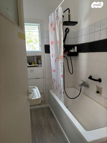 דירה, הרא"ה 29, שכונת בן גוריון, מרכז העיר ג', רמת גן