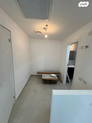 דירה, תוצרת הארץ 3, נחלת יצחק, תל אביב יפו