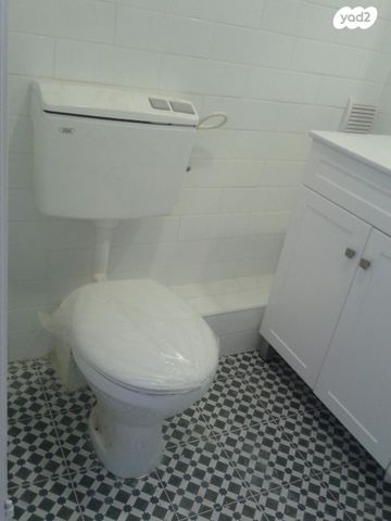 דירה, הנאמנים 19, שער פלמר, תחנת רכבת השמונה, חיפה