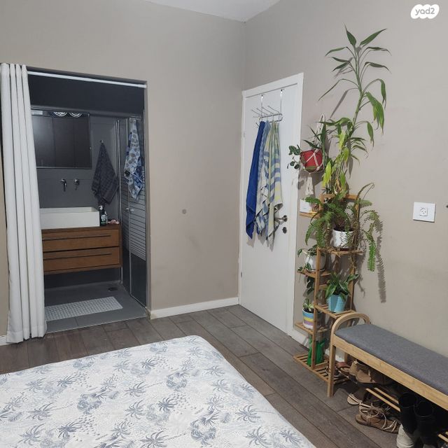 דירה, יצחק 14, בורוכוב, גבעתיים