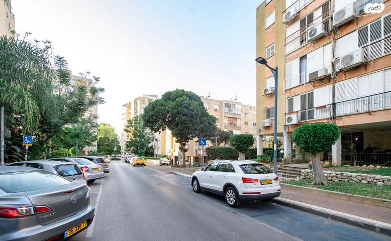 דירה, התחייה 19, נאות שושנים, חולון