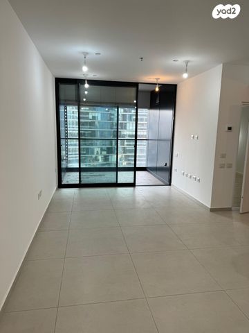 דירה, תוצרת הארץ 3, נחלת יצחק, תל אביב יפו