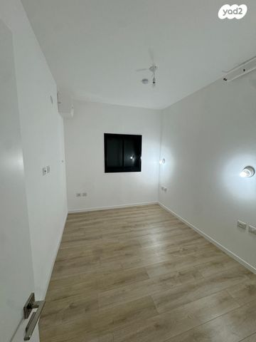 דירה, תוצרת הארץ 3, נחלת יצחק, תל אביב יפו