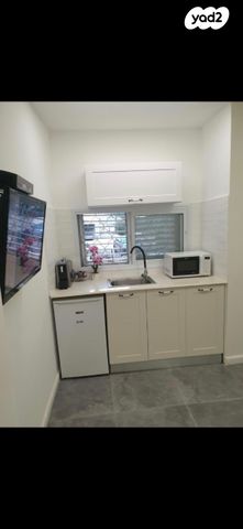 טשרניחובסקי 14