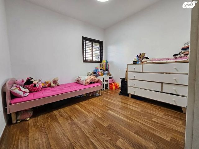 דירה, דוד צדוק 6, בן גוריון, חולון