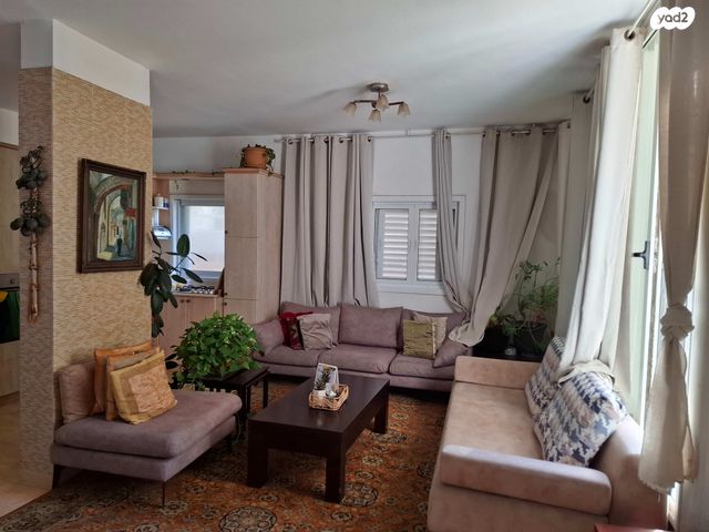 דירה, דרך בן גוריון 97, דרום מערב ותיק, בת ים