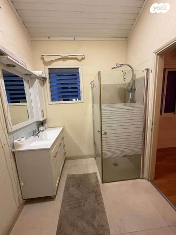 גג/ פנטהאוז, יגאל אלון 29, הרצליה הירוקה, נווה עובד, הרצליה