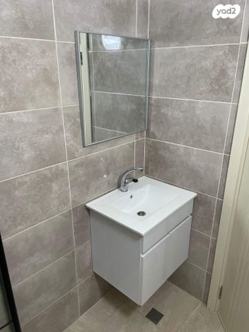 דירה, האצ"ל 32, שיכון ד', קרית שמונה