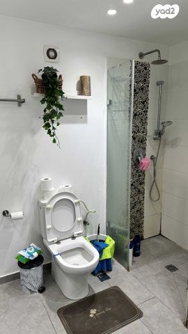 יחידת דיור, דוד בן גוריון 42, גולן, רמת השרון