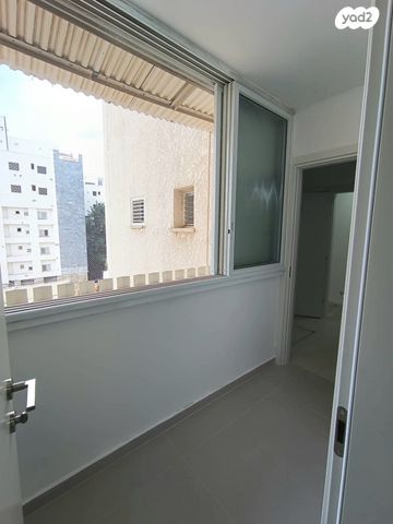 דירה, הציונות 41, שיכון ותיקים, חולון