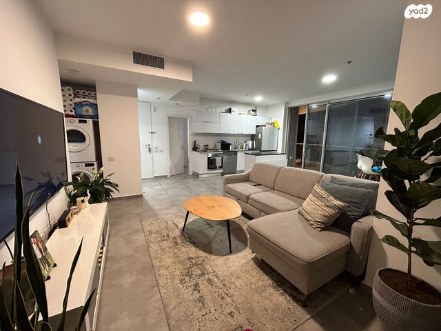 גרציאני יצחק 8