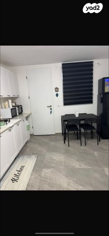 מרתף/ פרטר, האור 2, שרונה, כפר יונה