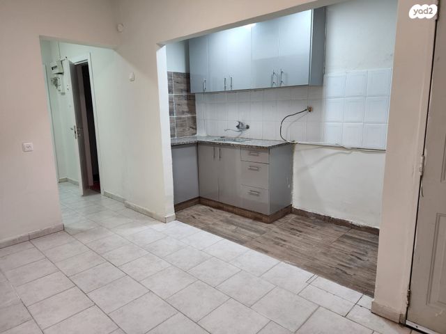 דירת גן, הגולן 11, רמת עמידר, רמת גן