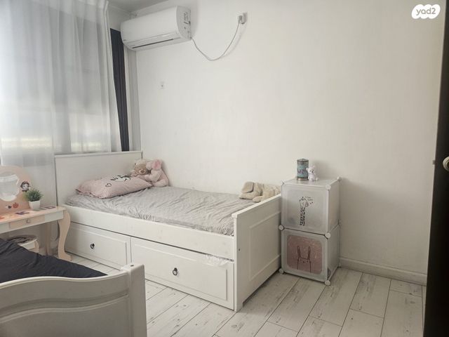 בית פרטי/ קוטג', הרב קוק 37, שיכון חדש, כפר יונה