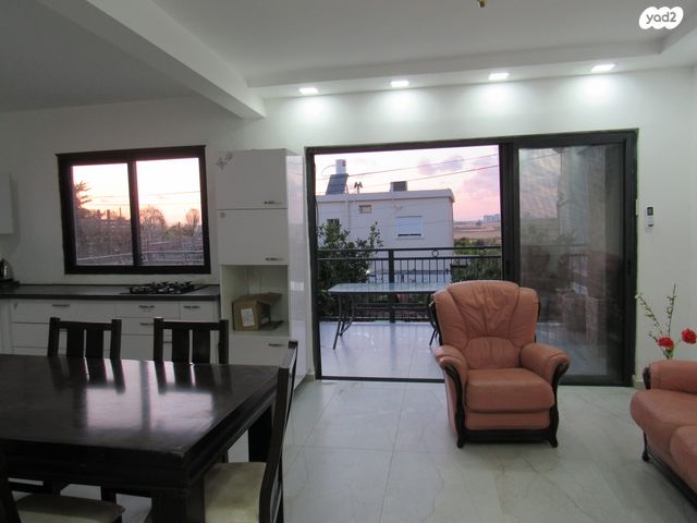 ברכה פולד 28