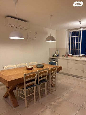 גג/ פנטהאוז, יגאל אלון 29, הרצליה הירוקה, נווה עובד, הרצליה