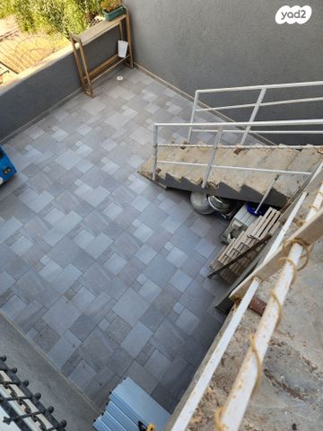 דירה, סעדיה גאון 9, שכונה ב', באר שבע