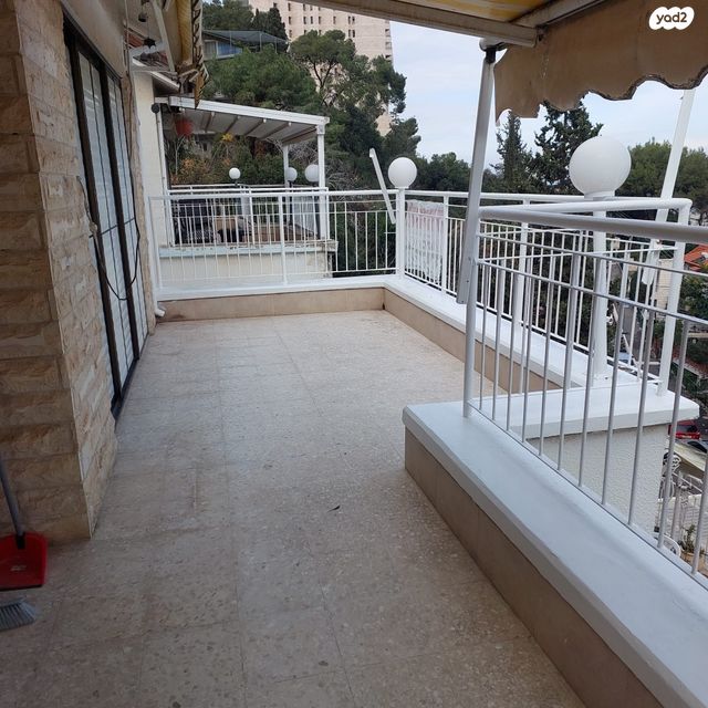 דירה, הנרייטה סולד 11, כרמל מרכזי - שד' קיש, חיפה