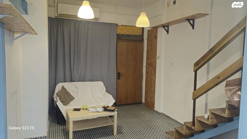 דירה, הנאמנים 19, שער פלמר, תחנת רכבת השמונה, חיפה