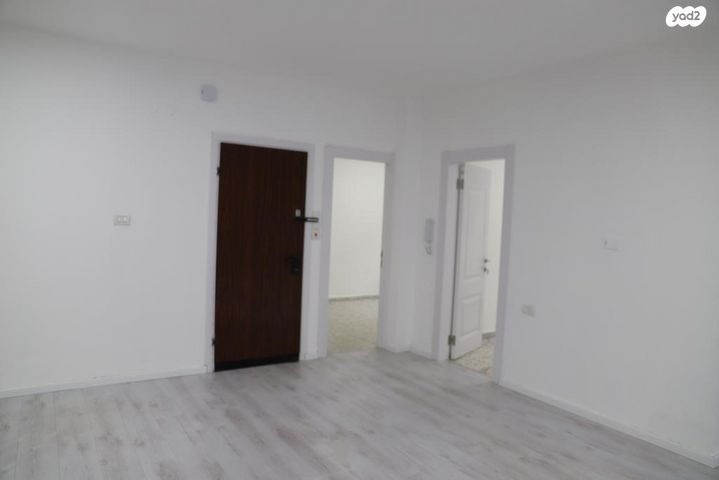 דירה, אחד העם 44, מחנה יהודה, פתח תקווה