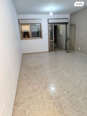 דירה, רא"ל חיים לסקוב 16, היובל, שרונה, רחובות