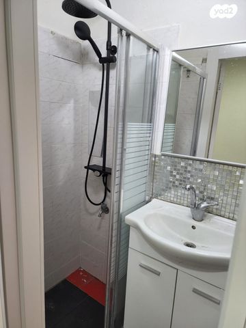 דירת גן, הגולן 11, רמת עמידר, רמת גן