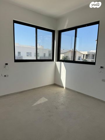 דו משפחתי, גולדה מאיר 23, בר לב, מזכרת בתיה