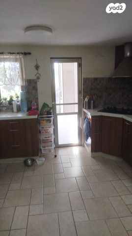 דירה, התאנה 122, שכונה ותיקה - מרכז העיר, מעלות תרשיחא