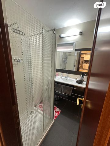 דירה, אלכסנדר רובוביץ' 312, ארמון הנציב, תלפיות מזרח, ירושלים