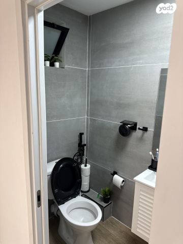 יחידת דיור, יסמין 4, נווה גן, גן יבנה