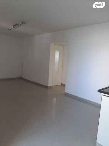 דירה, הראשונים 32, רובע א', אשדוד