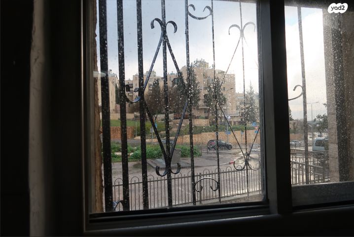 דירה, מעגלות הרב פרדס 41, נווה יעקב, ירושלים