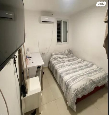 דירה, יהושע פורר 3, אושיות, רחובות