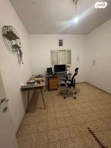 דירה, שדרות הרב לוין 10, רמת עמידר, רמת גן