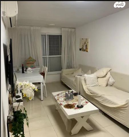 דירה, יהושע פורר 3, אושיות, רחובות