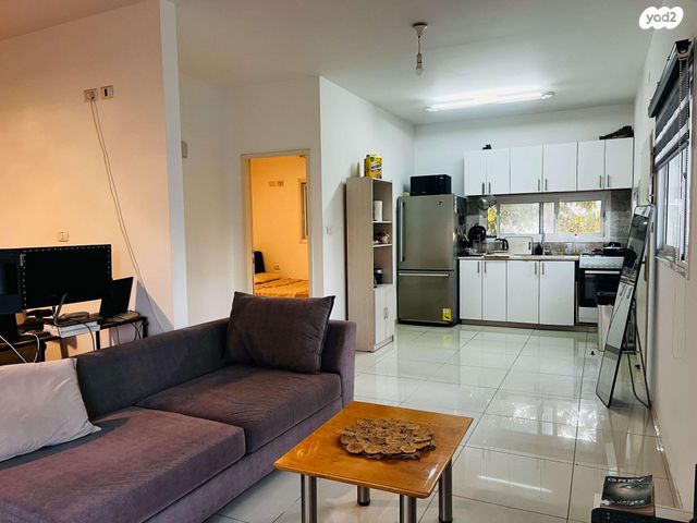 יחידת דיור, הגפן 16, שמשון, חדרה הצעירה, חדרה