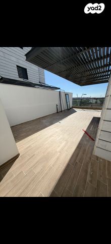 דירת גן, הרב שלום שבזי 1, רמב"ם, ראש העין