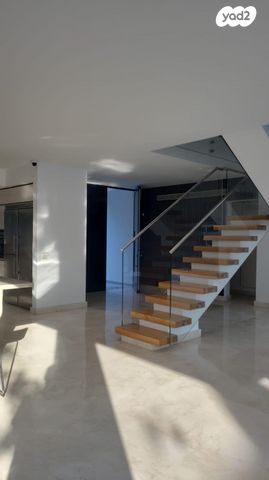 בית פרטי/ קוטג', קרן היסוד 11, הרצליה פיתוח, הרצליה