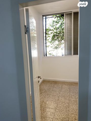 דירה, הורדים 3, הל"ה, גבעתיים