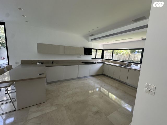 בית פרטי/ קוטג', קרן היסוד 11, הרצליה פיתוח, הרצליה