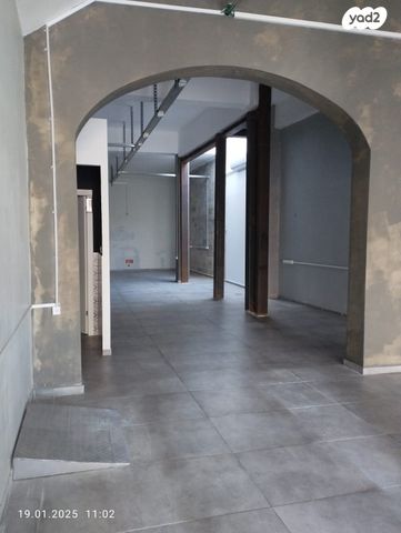 חנויות/ שטח מסחרי, דרך יפו 61, שער פלמר, תחנת רכבת השמונה, חיפה