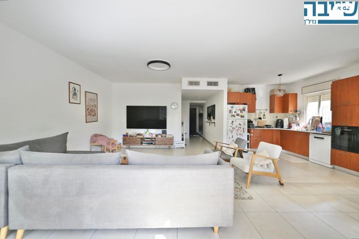 דירה, שדרות ח"ן, ב' / צפון מערב העיר, רחובות