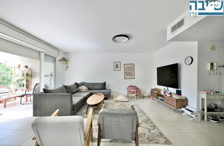 דירה, שדרות ח"ן, ב' / צפון מערב העיר, רחובות