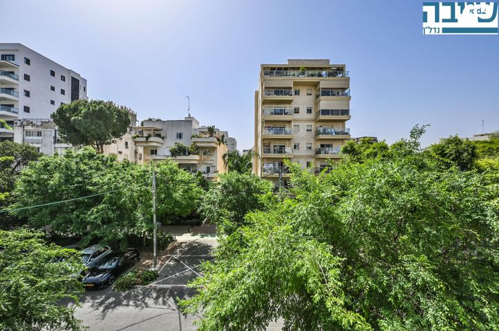 דירה, שדרות ח"ן, ב' / צפון מערב העיר, רחובות