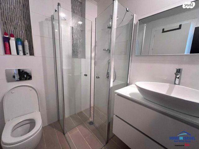 דירה, אהוד מנור, עיר ימים, נתניה