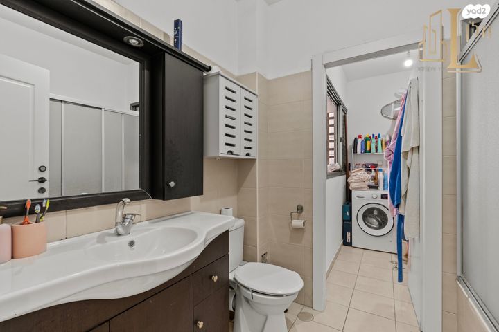 דירה, רחובות החדשה, רחובות