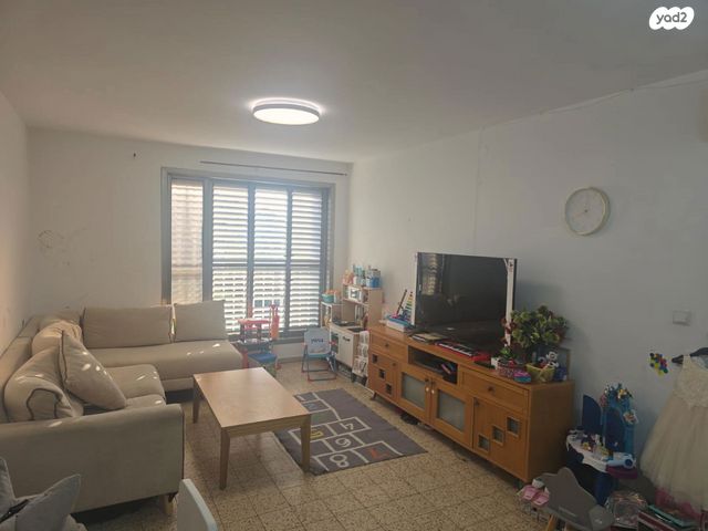 דירה, שדרות בן גוריון 26, בן גוריון, חולון