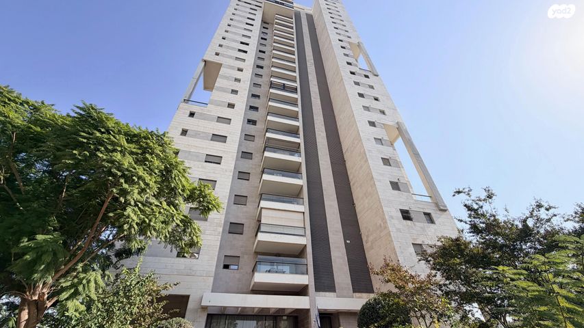 דירה, כרמל 16, אחוזת הנשיא, רחובות