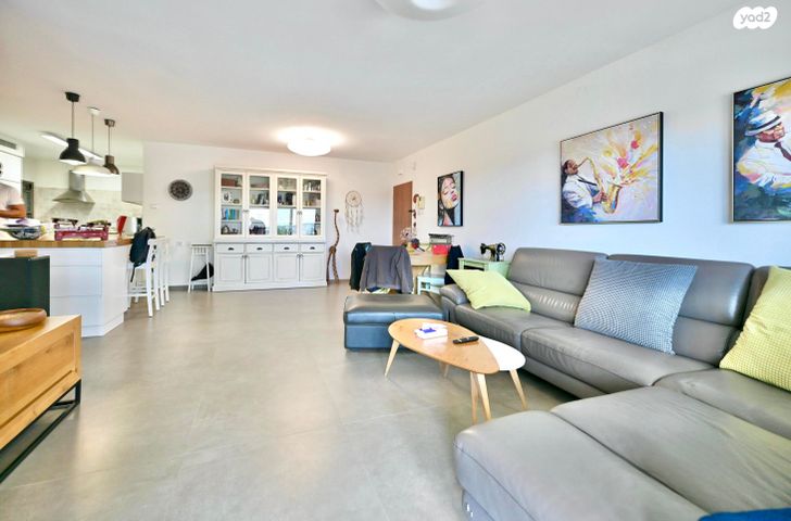 דירה, האימהות, סביוני נצר סירני, נס ציונה